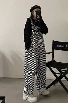 Loose Plaid Checkered Jumpsuits – Tomscloth Checkered Jumpsuit Outfit, Goth Mom Outfits, Goth Kawaii Fashion, Unique Style Outfits, Checkered Overalls, Street Style Female, Checkered Jumpsuit, Preppy And Aesthetic, Nb Fashion