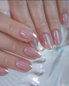 Clear Chrome Nails, Pink Chrome French Tip Nails, Nail Polish Pictures, Korean Nail Designs, Nail Simple, Disneyland Nails, Channel Ring, Chrome Nail Polish, Korean Nail