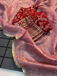 Simple Saree Designs, Latest Blouse Designs Pattern, New Saree Designs, New Saree Blouse Designs, Lace Saree, Traditional Blouse Designs, Latest Model Blouse Designs, Fashionable Saree Blouse Designs, Wedding Saree Collection