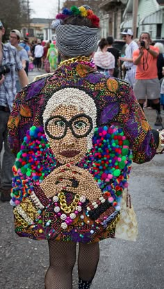 Pride 2024, Quirky Clothing, Dope Jewelry Accessories, Mardi Gras Outfits, Mardi Gras Costumes, Statement Fashion, Mardi Gras Beads, Diy Fashion Hacks, Couture Week