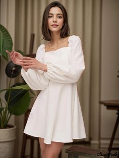 Olivia Mark - Stylish Waist-Cinching Square Neckline Dress with Flared Bubble Sleeves Backless Sequin Dress, Square Neckline Dress, Velvet Bodycon Dress, Backless Bodycon Dresses, Dress Collar, Evening Gown Dresses, White Long Sleeve Dress, Maxi Bridesmaid Dresses, Bubble Hem