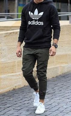 Sneakers Outfit Men, College Outfits Winter, Best Casual Outfits, Casual Outfits For Teens, Stylish Men Casual, Mens Fashion Casual Outfits, Stylish Mens Outfits, Men Fashion Casual Outfits