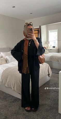 Fall Outfits Women Hijab, Hijab Fashion Fall, Western Outfits Women Modest, Hijab Inspo Outfit, Modest Summer Outfits Muslim Casual, Modest Winter Outfits Casual, Fall Hijabi Outfits, Hijabi Outfits Casual Winter, Hijabi Fall Outfits