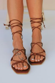 Brown gladiator sandals AGORA handmade to order. ♦Free Shipping via DHL Express worldwide♦ --Please do not forget to include a phone number at checkout-- Our leather sandals Agora are made from genuine leather, in our workshop in Athens. Handmade with lots of love AGORA sandals will be worn every day of summer as they are super comfy and available in many colors for matching with all your outfits! Deatails: -leather sandals -soft leather insole with an extra soft part down of the heel -leather c Rwby Outfits, 70s Sandals, Goddess Sandals, Womens Leather Sandals, Sandals Aesthetic, Brown Gladiator Sandals, Beautiful Wardrobe, Sandals Gladiator, Gladiator Sandals Heels