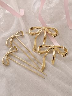 Materials Gold Tone, Zinc Length 4.13" Closure Hair Pin Gold Hair Clip, Gold Hair Clips, Pearl Cuff, Gold Hair Accessories, Hair Scissors, Back Necklace, Hair Closure, Outfit Design, Chain Anklet