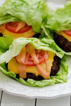 Cheeseburger Lettuce Wraps - 7 Days Of Simple And Delicious Keto Meals For Losing Weight! Perfect for ketogenic diet beginners. Keto diet has been the best thing that I have ever tried and thanks to it I have lost 25 pounds in only 2 months while eating yummy foods! Pin this for later to have these keto recipes handy. Includes keto breakfast, lunch and dinner recipes the whole family will love! Cheeseburger Lettuce Wraps, Salat Wraps, Keto Quiche, Tacos Mexicanos, Low Carb Meal Prep, Keto Lunch Ideas, Diner Recept, Low Carb Diets, Keto Diet Menu