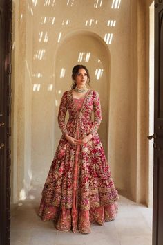 Anarkali For Bride, Red Bridal Anarkali Suits, Anarkali Bridal Dress, Anarkali Dress For Engagement, Anarkali Suits For Engagement, Anarkali Bridal Suits, Engagement Anarkali Suits, Desi Bridal Outfits, Frocksuit Design For Women