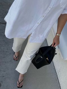 Anya Outfit, French Girl Chic, Spring Summer Trends, Street Style Summer, Modest Fashion Outfits, Closet Fashion, Cute Simple Outfits, Business Casual Outfits, Simple Outfits