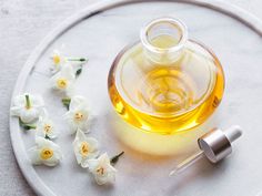 5 Ways You Can Boost the Health of Your Hair With Jojoba Oil Perineal Tear, Perineal Massage, Dry Skin Remedies, Korean Skincare Routine, Dry Skin Care, Hair Care Routine, Sweet Almond Oil, Korean Skincare, Argan Oil