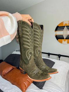 Sandaga curated on LTK Western Cowgirl Boots, Square Toed Cowgirl Boots, Women’s Cowboy Boots, Cow Girl Boots, Tall Cowgirl Boots, Cute Cowgirl Boots, Cowgirl Boots Outfit, Cowgirl Style Outfits, Cowgirl Accessories