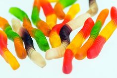 many different colored toothpicks are arranged together