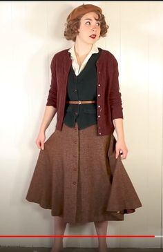 Seamstress Outfit, Cottage Core Capsule Wardrobe, Goblincore Fashion, 1940s Women, Wardrobe Planning, Vintage Inspired Fashion