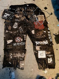 Crust pants all patches handmade or purchased from local shops/vendors almost 3 years old Crust Punk Fashion, Crust Punk Pants, Crust Pants, Traditional Tattoo Flash Sheets