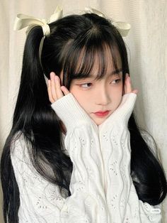 Peinados Korean Style, Cute Bangs, Hairstyle Ideas Easy, Medium Long Haircuts, Hair Style Korea, Trendy Hairstyle, Ribbon Hairstyle, Easy Hairstyle