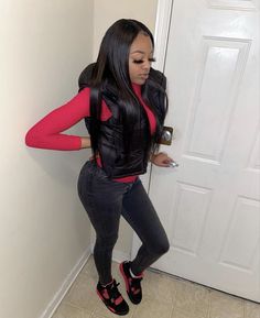 Black And Red Jordans Outfit For Women, Jordan 11 Outfit Women Black, Jordan 4 Red Thunder Outfit, Bred 11s Outfit Women, Red Thunder 4s Outfit, Red Jordans Outfit For Women, Winter Drip