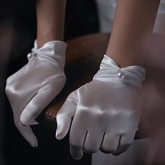 Gloves Aesthetic, Alena Shishkova, Princess Aesthetic, Looks Street Style, Young Justice, Book Aesthetic, Titanic, Dream Wedding, A Woman