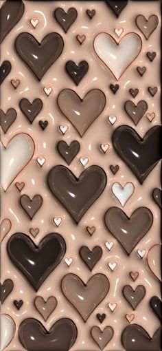 chocolate hearts are arranged in the shape of heart shapes