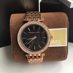 New In The Original Michael Kors Box With The Tag. Rose Gold And Black Dial Women's Watch Mk3402 Case Size : 39mm Michael Kors Rose Gold Analog Watch, Michael Kors Rose Gold Watch For Formal Occasions, Mk Watch Women, Michael Kors Bradshaw Watch, Tortoise Shell Watch, Watches Women Simple, Mk Watch, Slim Watches, Watches Women Michael Kors