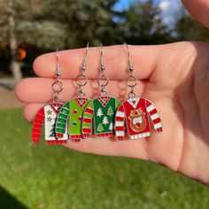 Ugly Christmas Sweater Dangle Earrings - perfect for all the Ugly Sweater parties you have coming up this season! - Nickel Free and Hypoallergenic - You do NOT get to chose which earrings we send it will be a pair of 2 randomly mismatched earrings. Sweater Earrings, Novelty Earrings, Food Earrings, Ugly Sweater Party, Earrings Christmas, Mismatched Earrings, Daisy Earrings, Earrings Unique, Christmas Earrings