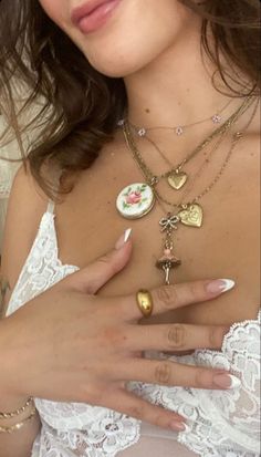 Angel Workout, Rings And Necklaces, Dope Jewelry, Funky Jewelry, Jewelry Lookbook, Stacked Jewelry, Summer Photos, Jewelry Inspo, Dream Jewelry