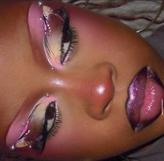 Exotic Makeup Looks, Art Eyeshadow, Makeup Y2k, Exotic Makeup, Y2k Makeup, Vibrant Makeup