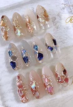 Nails Inspo Trendy 2023, Winter Beach Nails, Gilded Nails, Japanese Gel Nail Designs, Rococo Nails, Nail Art Watercolor, Gemstone Nails, White Winter Nails, Beach Nails Art