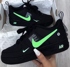 Green Black Custom Air Force 1-shecustomize Sepatu Air Jordan, Tenis Air Force, Nike Air Force 1 Custom, Nike Shoes Air Force, Jordan Shoes Girls, Custom Nike Shoes, Shoes Sneakers Jordans, Custom Air Force 1