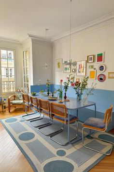 Sky Blue Interior, Casa Vintage, Dining Nook, Dream House Decor, Interior Inspo, House Inspo, Dream Home Design, 인테리어 디자인, House Inspiration