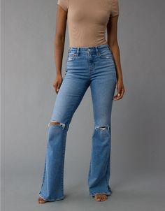 AE Stretch High-Waisted Ripped Flare Jean True Jeans, Jeans For Tall Women, Trendy Mom Outfits, White Jeans Men, Athletic Fit Jeans, Jean Trends, Curvy Jeans, Loose Jeans, Medium Wash Jeans