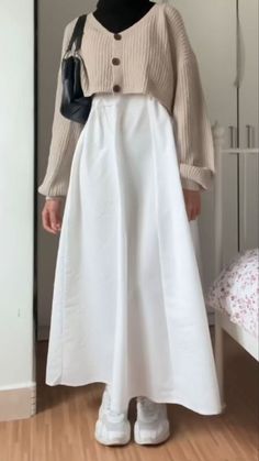 Dress With Top Over, Crop Top Hijab Outfits, Cute Modest Outfits Muslim, Modest Clothing Aesthetic, Korean Hijab Outfit, Hijab Fashion Aesthetic, Skirt Hijab Outfit, Korean Modest Fashion