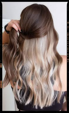 Hair Color Idea - Walnut Brown with Peek-a-boo Blonde Blonde Underneath Hair, Hot Hair Colors, Pretty Hair Color, Winter Hair Color, Penteado Cabelo Curto, Brown Blonde Hair