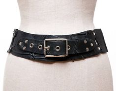 "This lovely leather belt is designed with panels which are riveted to each others. Those panels have been curved to fit perfectly around your hips or your waist.  This is what we call a \"contour belt\". A soft leather skin has been crushed and glued to a backing skin. Those creases for a crush effect give a unique character to this belt. The rectangle silver buckle match with the silver rivets used on the panels. It is a very comfortable and durable... Perfect to treat yourself or get a gift for someone.... Sizes:  S/M - 71cm to 81cm M/L - 86cm to 96cm There is a tolerance of a 1 cm so for example S/M could be 70cm to 80cm and M/L could be 87cm to 97cm. This an indication only. The measurements are the minimum and maximum so if you have a measurement of 76cm you will fit in the size S/M. Belt Fashion, Hip Belt, A Crush, Leather Skin, Black Leather Belt, Belt Black, Suspender Belt, Dream Clothes, Black Belt