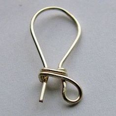 How to Make Kidney Ear Wires #wire #jewelry #tutorials Earring Wires, Shawl Pins, Jewelry Making Tutorials, Jewelry Tools