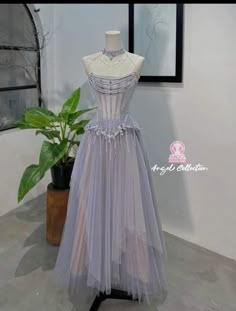 Beautiful khmer dress 🇰🇭 ✂Design : Anjo Fashion Shop📍 Princess Dress Ideas, Party Fringe, Hogwarts Shifting, Khmer Dress, Fairy Dresses, Fantasy Dresses, Fairy Dress, Glam Dresses, Pretty Clothes