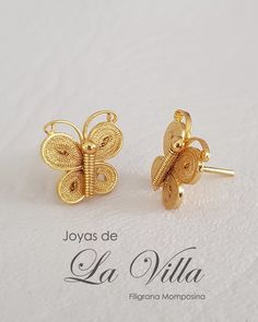 Aretes tipo topo de mariposas rellenas. Filigrana Momposina Plata Ley 950, bañada en oro. Handmade Gold Jewellery, Best Jewelry Stores, Handmade Gold, Amazing Jewelry, Jewelry Stores, Cufflinks, Gold Jewelry, Villa, Stud Earrings