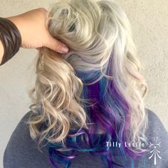 Purple Underlights, Natural Dark Hair, Underlights Hair, Platinum Blonde Highlights, Lemon Dessert, Wig Ideas, Hair Dyes, Bright Red Hair