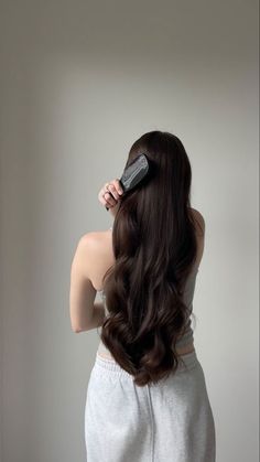 Long Shiny Hair, Long Healthy Hair, Long Dark Hair, Foto Poses, American Beauty, Hair Photo, Dream Hair, Soft Hair, Shiny Hair