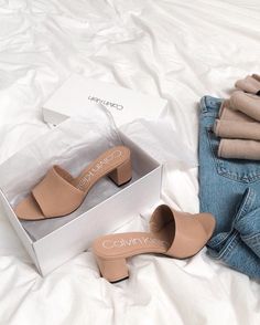 Kate Ogata, Calvin Klein Sandals, Casual Shoes Women Sneakers, Trendy High Heels, Shoes Fashion Photography, Fashion Shoes Flats, Shoes Photography