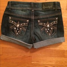 Nwt Sound Girl Jean Shorts With Riveting, Rhinestone, Bead And Needle Point Detail. Great With Cowgirl Boots And Tank To Your Favorite Concert Or Event. Size 5 L 12 In Rinestone Shorts, Grungy Clothes, Y2k Shopping, Cowgirl Shorts, Y2k Stuff, Thrift Manifestation, Rhinestone Shorts, Y2k Fits, Cycling Clothes