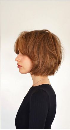 Feathered Hair, Trendy Bob, Bob Haircut Ideas, Gorgeous Hairstyles, Tutorial Ideas, Chin Length Hair, Hairstyles For Women Over 50, Easy Hairstyle