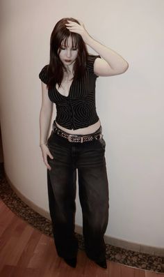 emo goth alternative outfit inspo inspiration alt Simple Alt Outfits, Casual Alt Outfits, Comfy Goth Outfits, Emo Outfits 2000s, Goth Outfits Casual, Grunge Goth Outfits, 2000s Alt Fashion, Alt Outfit Ideas, Mall Goth Outfits