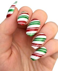 Christmas Nail Designs Acrylic, Green Candy Canes, Gingerbread Christmas Tree, Chocolate Buttons, Best Christmas Recipes, Short Fake Nails, Green Candy