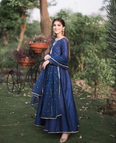 Laraib Rahim, Eastern Dresses, Maxi Dress Designs, Lace Dress Design, Pakistani Wedding Outfits