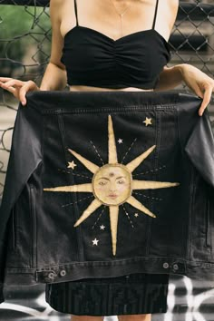 Hand painted and embroidered "Long time sun" upcycled jacket — Maxine Hoover Modele Zentangle, Upcycled Jackets, Denim Art, Painted Denim Jacket, Diy Vetement, Painted Jeans, Denim Diy, Painted Denim, Painted Clothes