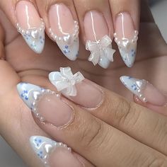 Short Almond, Girly Acrylic Nails, Fake Nails With Glue, Really Cute Nails, Stick On Nails, Nail Charms, Nail Art Hacks, Cute Nail Designs, False Nail