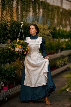 Edwardian Pinafore, Historical Apron, Gemma Doyle, Victorian Apron, Victorian Aprons, Victorian Maid, Historical Clothes, Custom Apron, Pinafore Apron