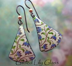 Cute White Hand Painted Jewelry, Cute Hand Painted White Jewelry, White Hand Painted Flower Jewelry, White Hand-painted Flower-shaped Jewelry, Hand Painted White Flower Jewelry, Whimsical White Hand Painted Earrings, White Enamel Earrings For Gifts, Elegant Floral Print Flower Earrings As Gift, White Enamel Earrings For Gift