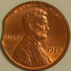 Coins: US - Errors - Price and Value Guide Wheat Pennies, Silver Dollar Coin, Old Coins Worth Money, Rare Coins Worth Money, Error Coins, Lincoln Memorial, Coins Worth Money, Coin Worth, Coin Collection