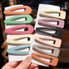 Cute Hairpins Aesthetic, Cute Stuff To Buy Accessories, Cute Hair Pins Aesthetic, Cute Clips For Hair, Cute Hair Accessories Aesthetic, Hair Pins Aesthetic, Girl Stuff To Buy, Cheap Things To Buy, Aesthetic Hair Clips