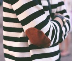 stripes with an elbow patch Style Winter, Classy And Fabulous, Outfit Style, Mode Vintage, Look At You, Fashion Outfit, Sweater Weather